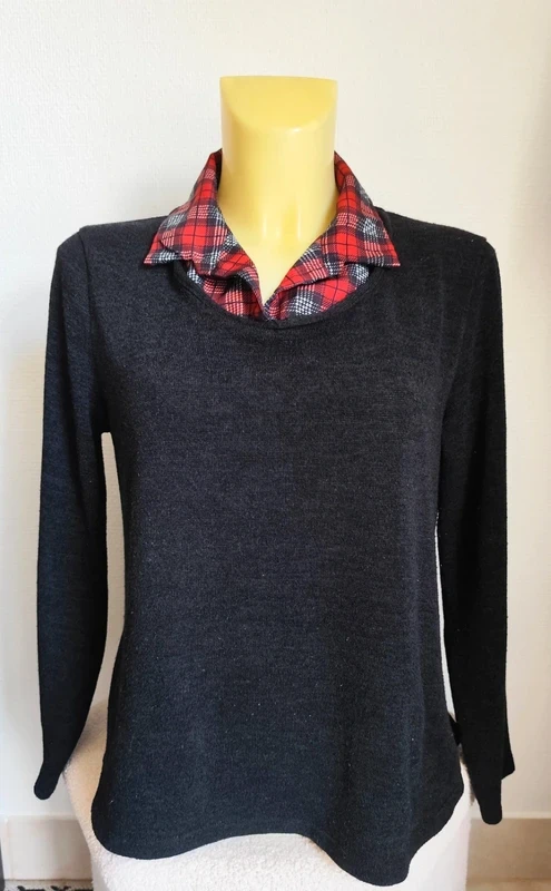Pull fin chemisier noir et rouge à col pointu T36/38 - Armand Thiery